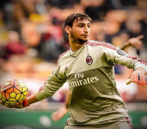 外媒：谢菲联、美因茨等多家俱乐部有意韩国国脚边卫薛英佑（外媒称多家俱乐部看中韩国国脚边卫薛英佑，谢菲联与美因茨在列）