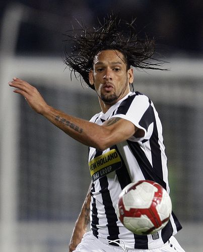 FIFA发布的世界杯赛程以美东时间计算，比北京时间慢12小时（FIFA世界杯赛程采用美东时间，较北京时间晚12小时）