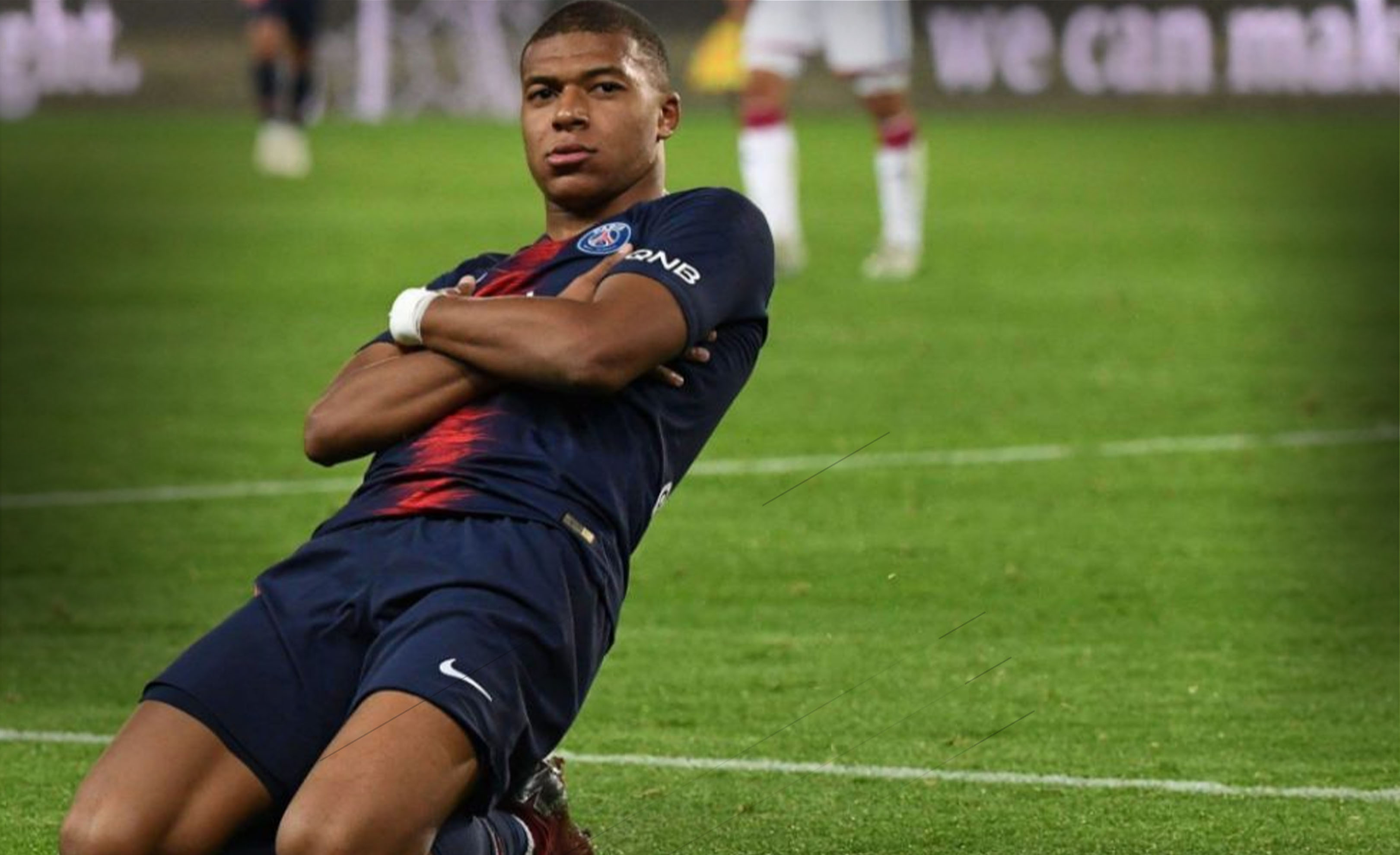 足球中超球队宣布换帅，前国脚正式接手（中超球队官宣换帅，前国脚走马上任）