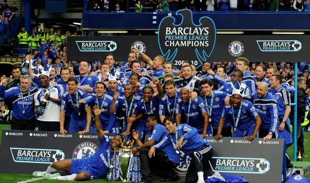 罗德里戈抗议裁判判罚：你必须尊重我们，看看你在哪里（罗德里戈质疑判罚怒斥裁判：请尊重我们，看看你的位置）