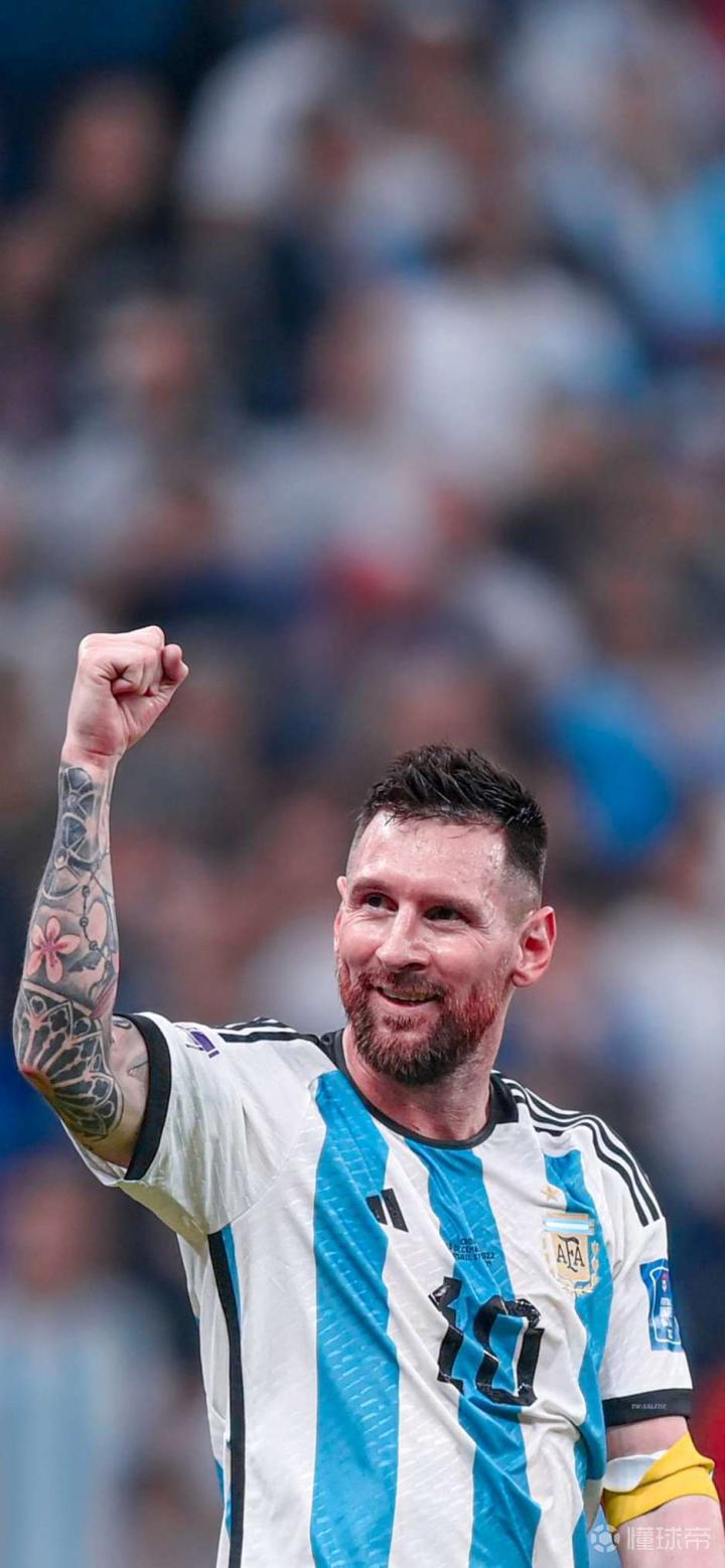 记者：皇马加入鲁本·内维斯争夺战，希望明年夏天免签（皇马参与鲁本·内维斯竞逐，计划明夏自由签约）