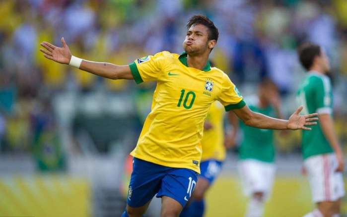 德转列多特历史最贵阵：哈兰德领衔，贝林、桑乔、罗伊斯上榜（德转评选多特历史最贵阵容：哈兰德领衔，贝林厄姆、桑乔、罗伊斯在列）