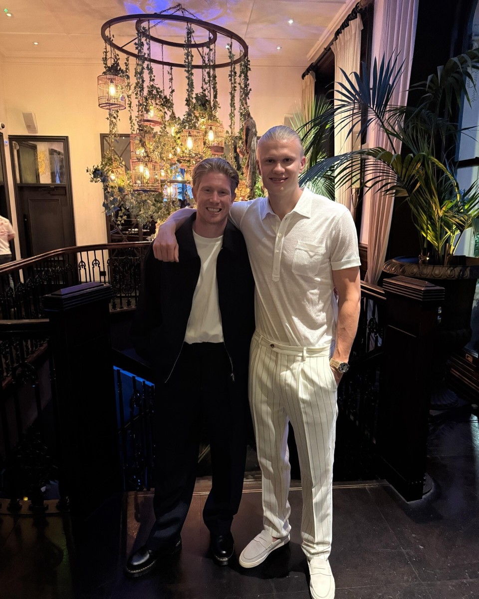 每体：已有不少后卫自荐租借巴萨，但巴萨觉得他们实力不够（每体：多名后卫愿租借投巴萨，俱乐部评估其能力仍不足）